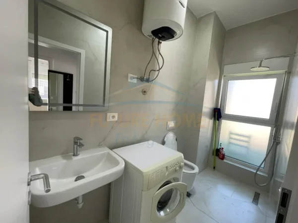 Tirane, jepet me qera apartament 2+1 Kati 5, 69 m² 450 € (Kompleksi Kadiu)