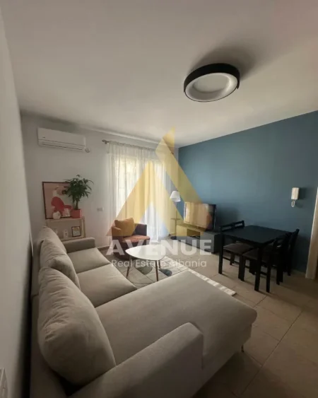 Tirane, jepet me qera apartament 1+1 Kati 6, 650 € (Te ish Stacioni Trenit)