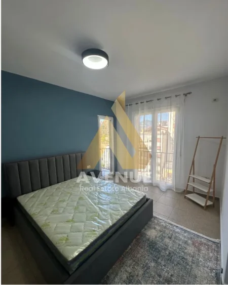 Tirane, jepet me qera apartament 1+1 Kati 6, 650 € (Te ish Stacioni Trenit)