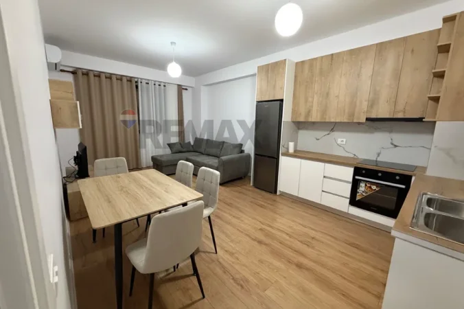 Shqiperi, jepet me qera apartament 1+1 , 4.700 € (Tirane)