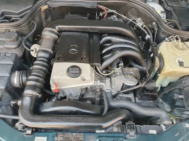 Fier, shes makine Mercedes Benz 250 TD Nafte, jeshile manuale 200.000 km 5.500 €