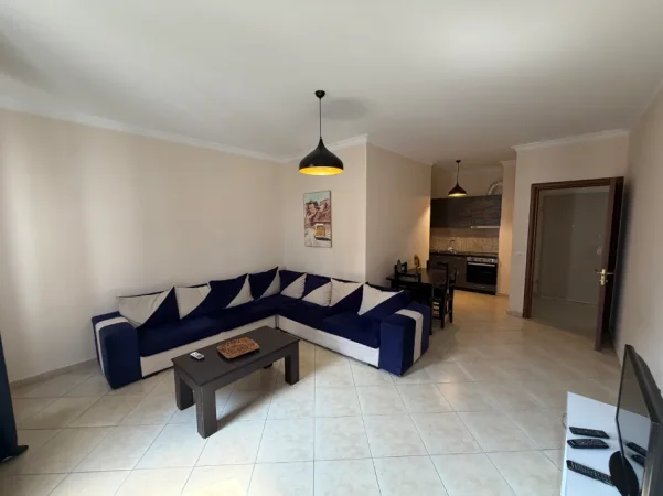 Tirane, jap me qera apartament 2+1+Ballkon Kati 5, 100 m² 550 € (Rruga Tom Plezha, pallati Big Pjata)
