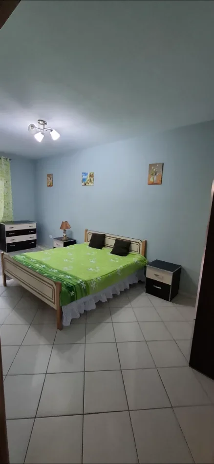 Tirane, jepet me qera apartament 2+1+Ballkon Kati 3, 106 m² 50.000 € (Rruga loni ligori Astir)