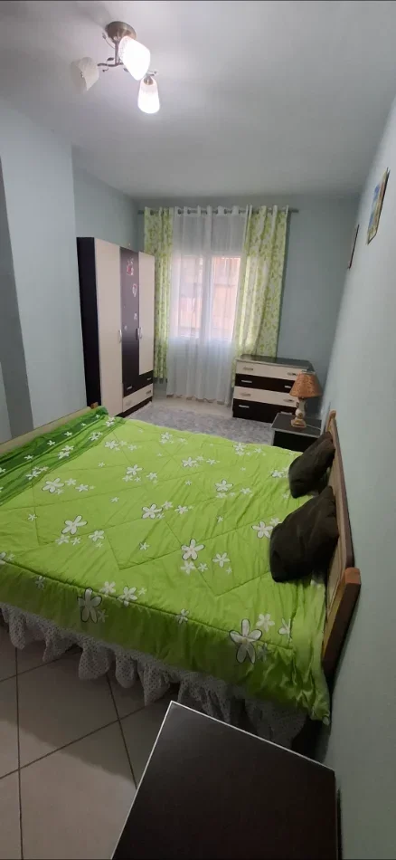 Tirane, jepet me qera apartament 2+1+Ballkon Kati 3, 106 m² 50.000 € (Rruga loni ligori Astir)