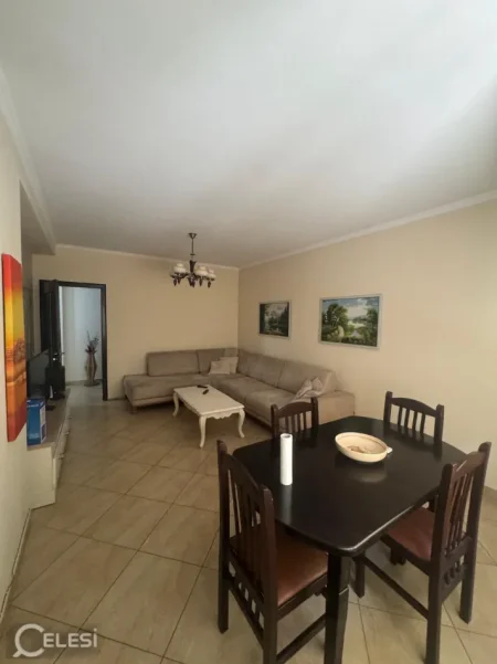 Tirane, jepet me qera apartament 2+1+Aneks+Ballkon Kati 3, 110 m² 650 € (RRUGA DON BOSKO PRANE DENTAL TURK)