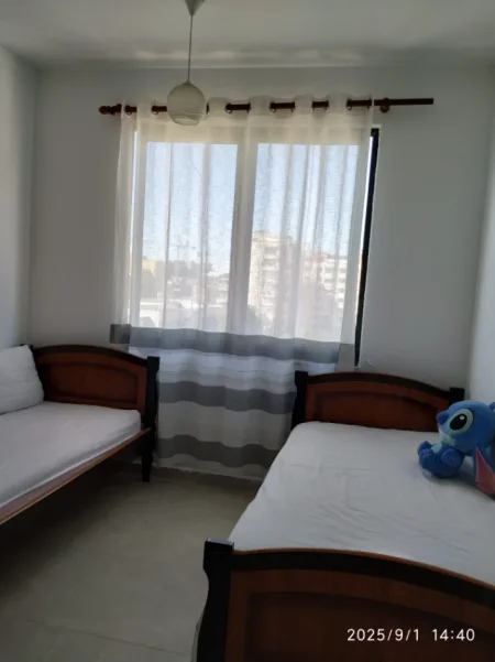 Tirane, jepet me qera apartament 2+1+Ballkon Kati 6, 100 m² 650 € (KRYQEZIMI 21 DHJETORI)