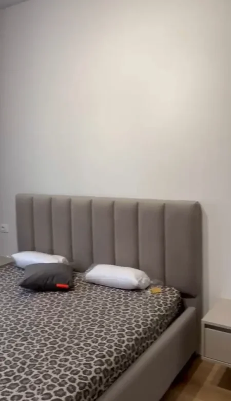 Tirane, jepet me qera apartament 2+1 , 850 € 