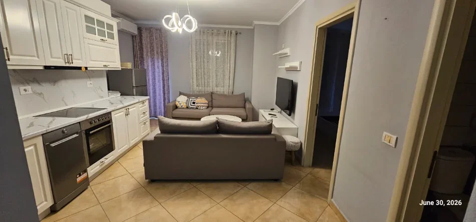 Tirane, jepet me qera apartament 1+1 Kati 3, 55 m² 400 € (Fondacioni Eleonor Kodra e Diellit)