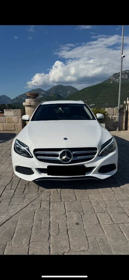 Tirane, shitet makine Mercedes benz Nafte, e bardhë automatik Kondicioner 376.100 km 9.500 €