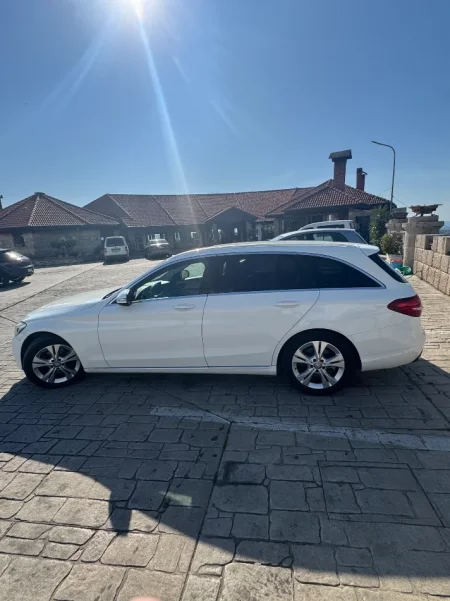 Tirane, shitet makine Mercedes benz Nafte, e bardhë automatik Kondicioner 376.100 km 9.500 €