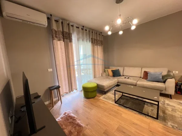 Shitet, Apartament 2+1+2, Kompleksi Panorama, Tiranë 0696069906