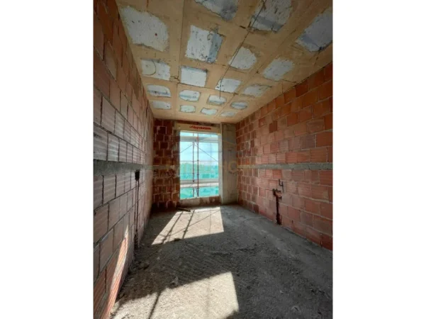 Shitet, Apartament 1+1, Jordan Misja, Tiranë 0696069906