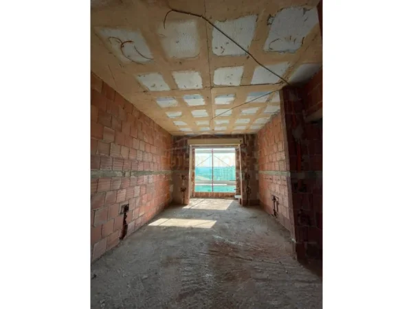 Shitet, Apartament 1+1, Jordan Misja, Tiranë 0696069906