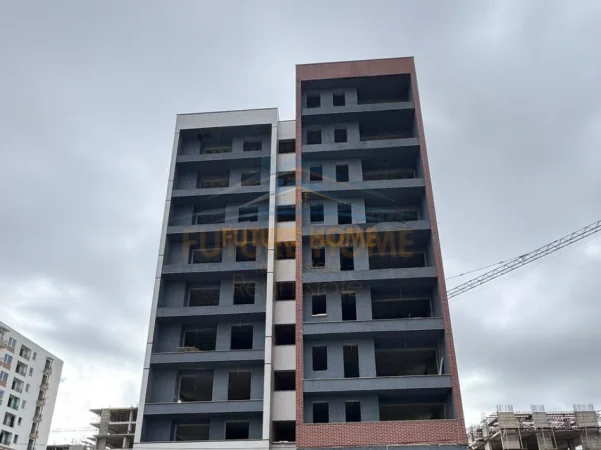 Shitet, Apartament 1+1, Fusha e Aviacionit, Tiranë. 0696069906