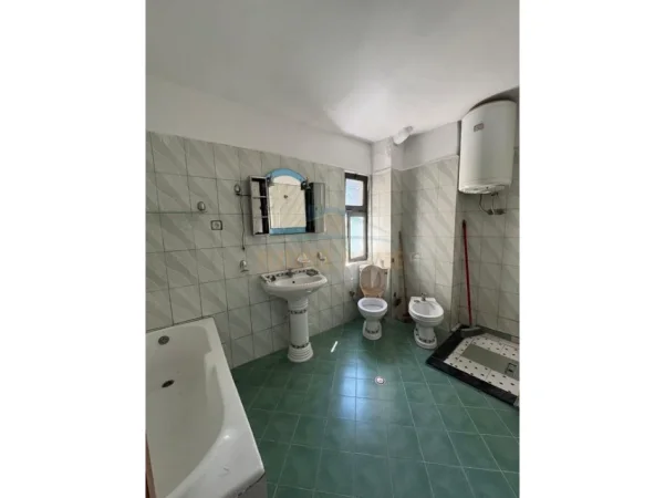 Shitet, Apartament 1+1, Ali Demi, Tirane 0696069906