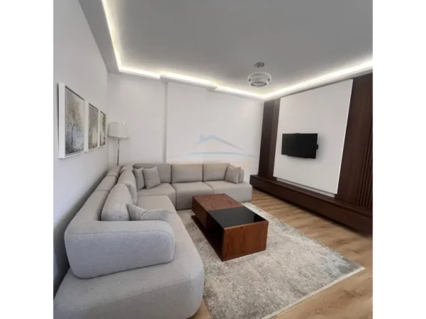 Tirane, shitet apartament 2+1 Kati 1, 106 m² 230.000 € (Don Bosko)