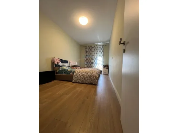 Tirane, shitet apartament 2+1 , 92 m² 174.800 € (Rruga e Dibres)