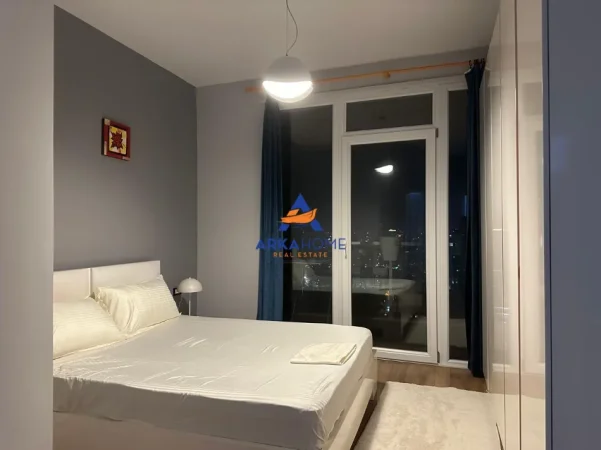 Tirane, jepet me qera apartament 2+1+Ballkon Kati 4, 140 m² 800 € 