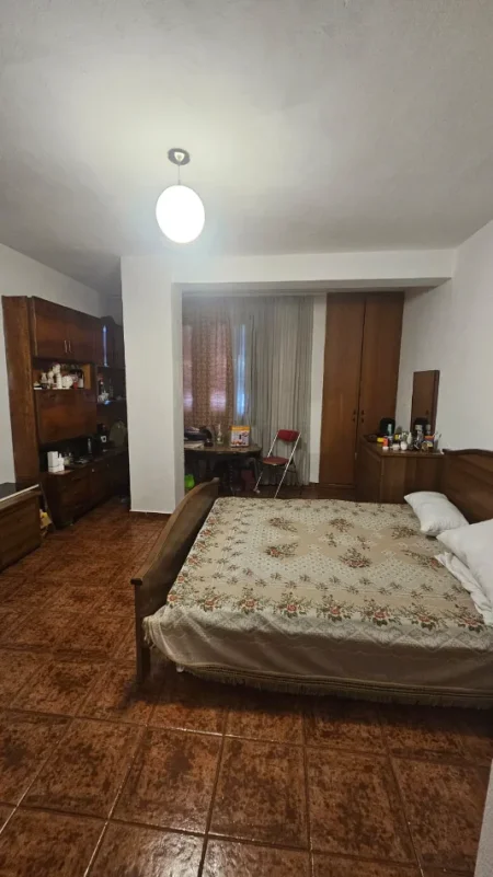 Tirane, shitet apartament 2+1+Aneks+Ballkon Kati 1, 100 m² 220.000 € (zogu i zi)