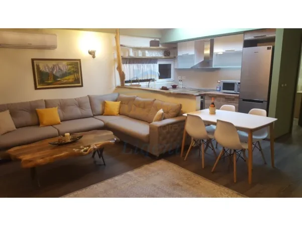 jap me qera apartament 2+1+Ballkon Kati 2, 89 m² 650 € (LIQENI I THATE)