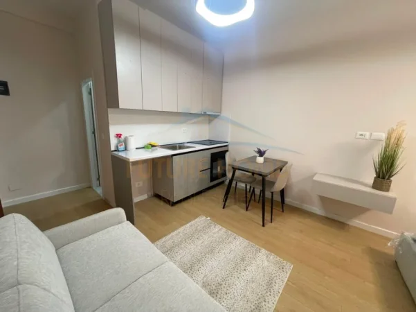 Shitet,Garsoniere,Fresk. 0696069906