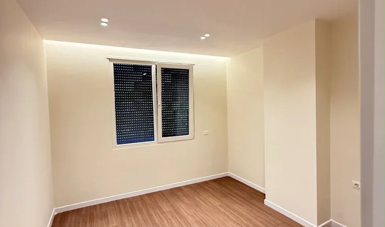Tirane, shitet apartament 2+1 Kati 8, 79 m² 195.000 € (Bulevardi Zhan D'ark)