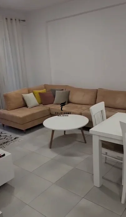 Tirane, jepet me qera apartament 2+1 Kati 5, 87 m² 600 € (YZBERISHT)
