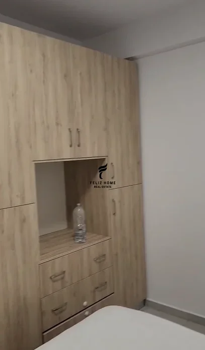 Tirane, jepet me qera apartament 2+1 Kati 5, 87 m² 600 € (YZBERISHT)