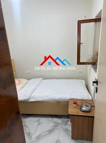 Tirane, jepet me qera apartament 2+1+Ballkon Kati 1, 65 m² 450 € (RRUGA SHEFQET KUKA,FRESK)