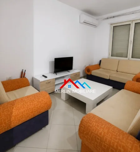 Tirane, jepet me qera apartament 3+1+Ballkon Kati 2, 130 m² 607 € (RRUGA ALI VISHA)