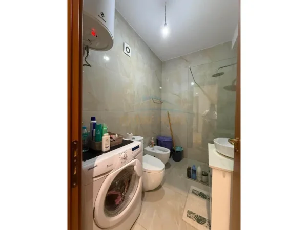 Tirane, shitet apartament 1+1 Kati 7, 58 m² 135.000 € 