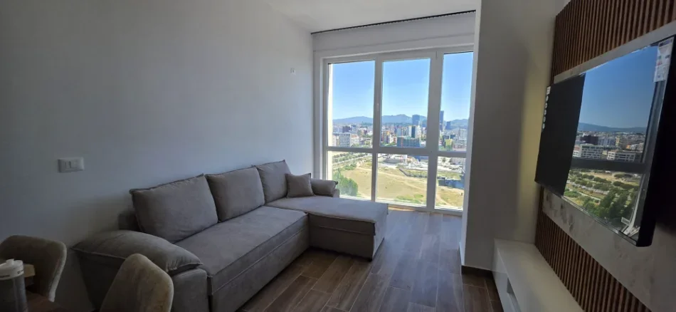 Tirane, jepet me qera apartament 1+1+Ballkon Kati 15, 65 m² 700 € (Bulevardi i ri)