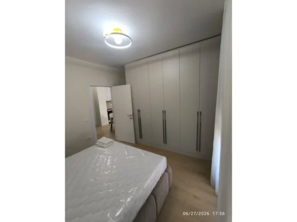 Tirane, jepet me qera apartament 1+1 Kati 4, 68 m² 650 € (Kompleksi Ndregjoni,Jordan Misja)
