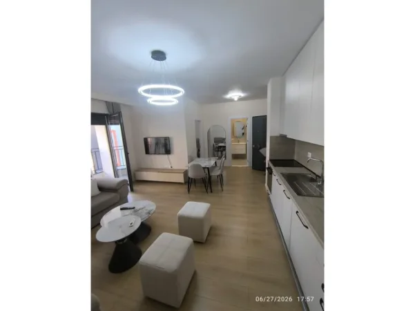 Tirane, jepet me qera apartament 1+1 Kati 4, 68 m² 650 € (Kompleksi Ndregjoni,Jordan Misja)