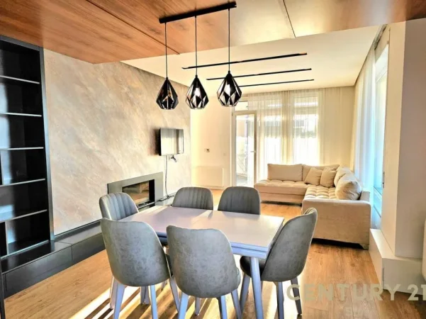 Tirane, jepet me qera apartament 3+1 Kati 3, 145 m² 1.000 € (Kopshti Botanik)