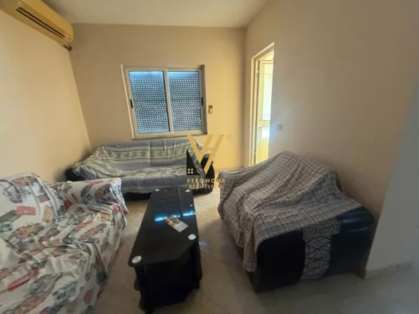 Tirane, jepet me qera Zyre Kati 5, 135 m² 700 € (21 DHJETORI)