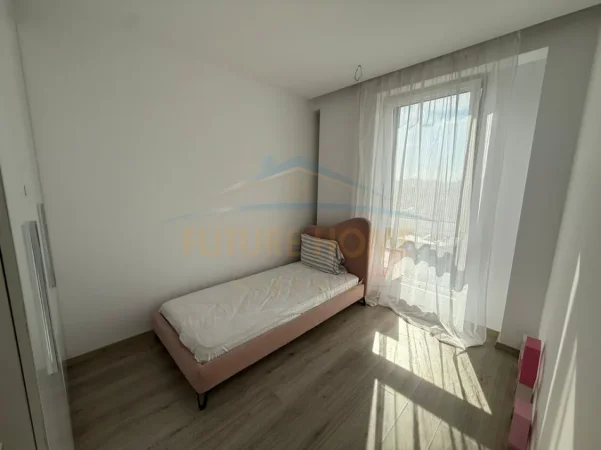 Tirane, jepet me qera apartament 2+1 Kati 6, 100 m² 750 € (Fusha e Aviacionit)