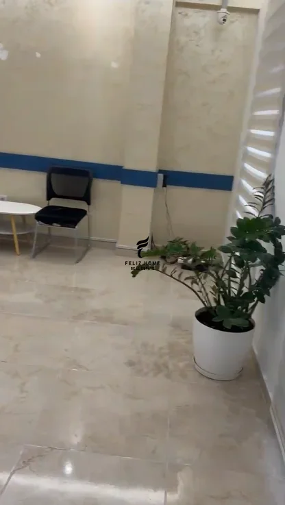 Tirane, jepet me qera zyre Kati 3, 122 m² 1.800 € (RRUGA E DURRESIT)