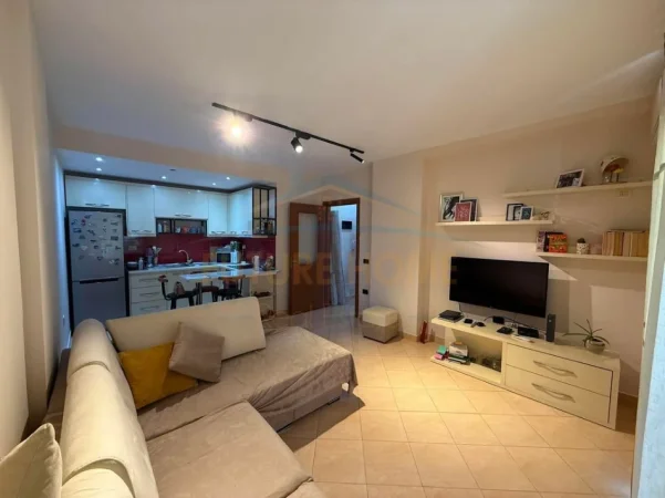 Tirane, shitet apartament 1+1+Ballkon Kati 7, 70 m² 135.000 € 