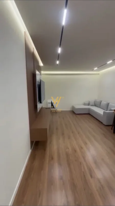 Tirane, jepet me qera apartament 2+1+Ballkon Kati 6, 114 m² 1.000 € (RRUGA DRITAN HOXHA)