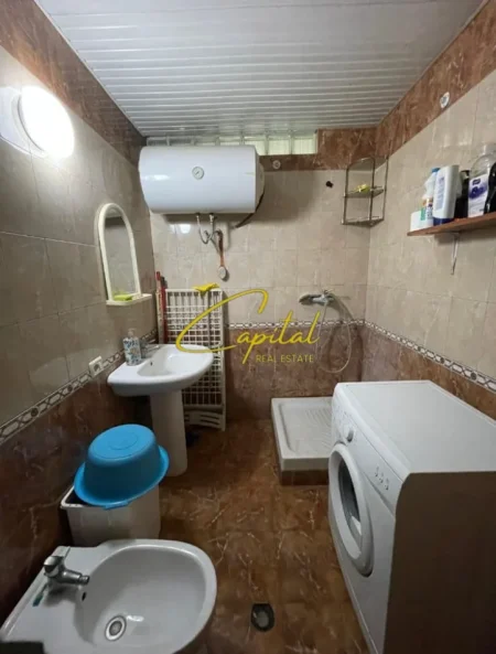 Tirane, shitet apartament 1+1 Kati 4, 50 m² 150.000 € (MYSLYM SHYRI)