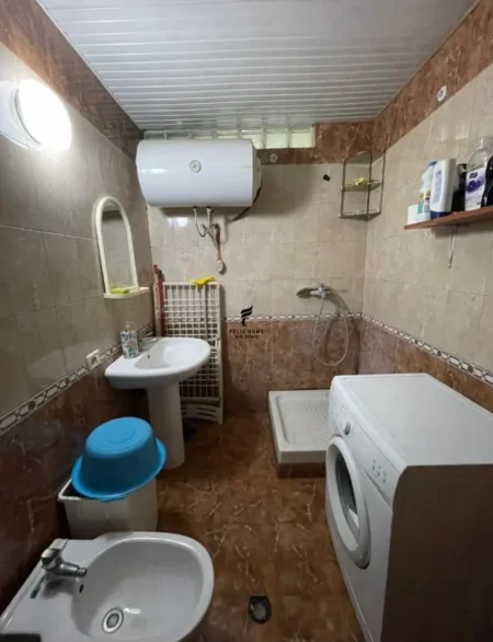 Tirane, shitet apartament 1+1 Kati 3, 50 m² 152.000 € (MYSLYM SHYRI)