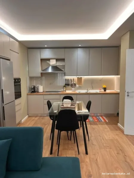 Tirane, jepet me qera apartament 1+1+Ballkon Kati 3, 81 m² 1.250 € (Rrugica e Sales)