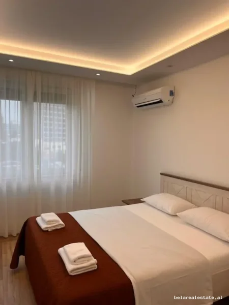 Tirane, jepet me qera apartament 1+1+Ballkon Kati 3, 81 m² 1.250 € (Rrugica e Sales)