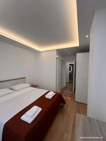 Tirane, jepet me qera apartament 1+1+Ballkon Kati 3, 81 m² 1.250 € (Rrugica e Sales)