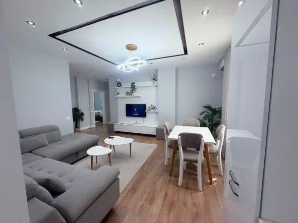 Tirane, jepet me qera apartament 2+1 Kati 2, 100 m² 730 € (21 dhjetori)