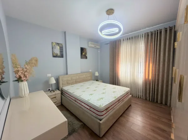 Tirane, jepet me qera apartament 2+1 Kati 2, 100 m² 730 € (21 dhjetori)