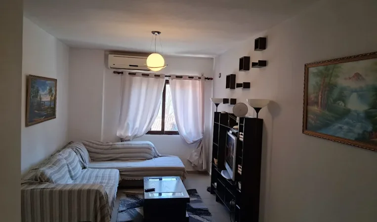 Tirane, jepet me qera apartament 2+1 Kati 3, 103 m² 720 € 