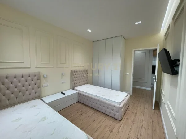 Tirane, jepet me qera apartament 2+1+Ballkon Kati 2, 100 m² 1.400 € (Liqeni i Thate)