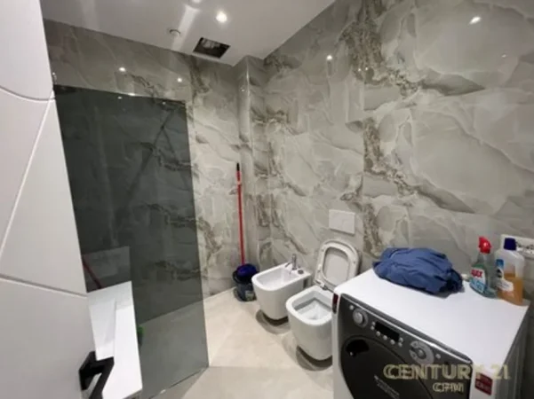 Tirane, jepet me qera apartament 2+1 Kati 1, 71 m² 750 € (Rruga Peti, Liqeni i Thate)